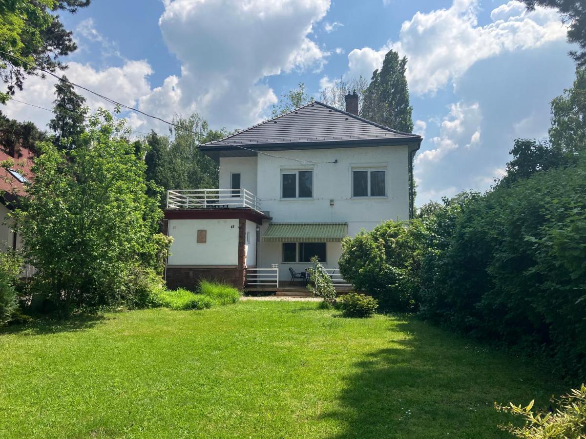 Honved Apartmanhaz Balatonlelle Exterior photo