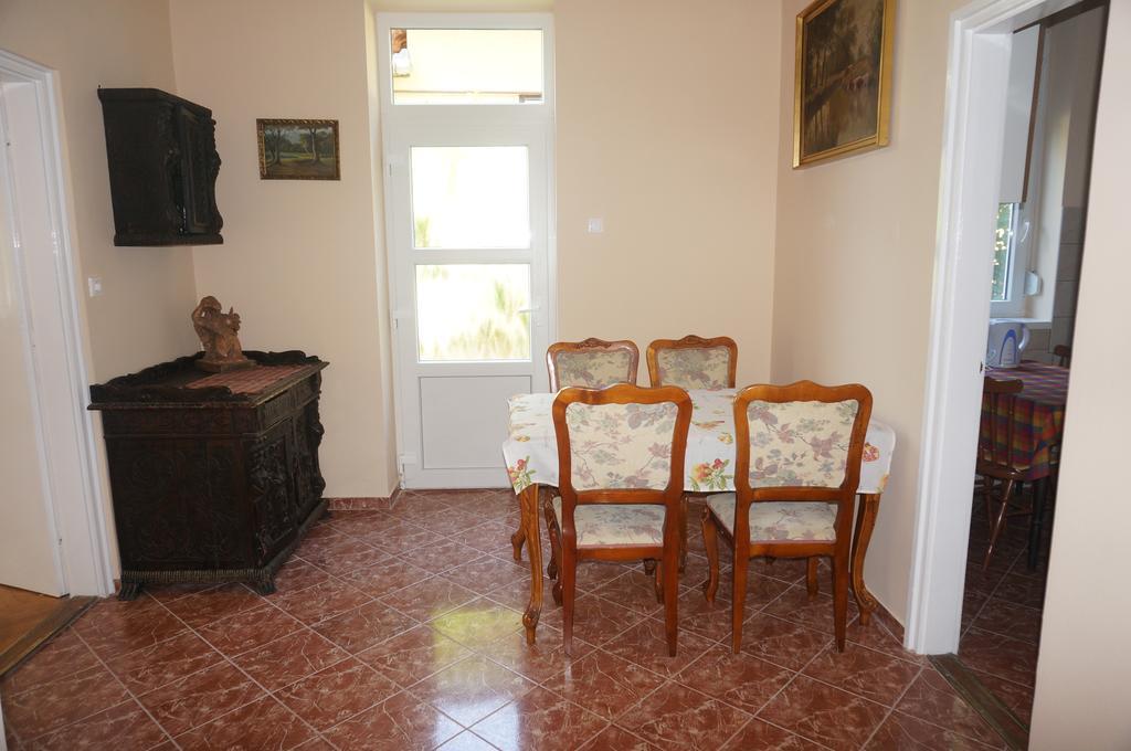 Honved Apartmanhaz Balatonlelle Exterior photo