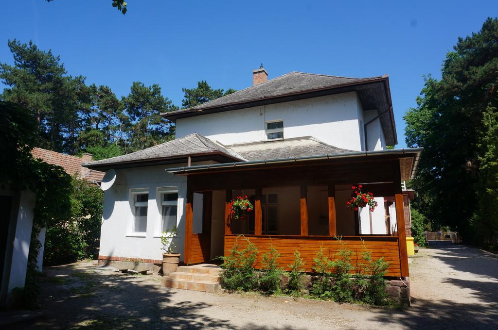 Honved Apartmanhaz Balatonlelle Exterior photo